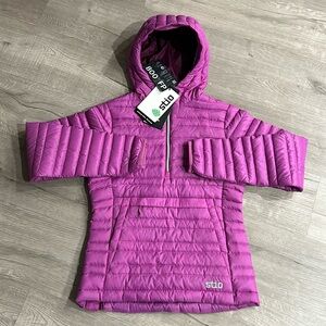 STIO | Women’s RIPE BERRY PINION DOWN PULLOVER